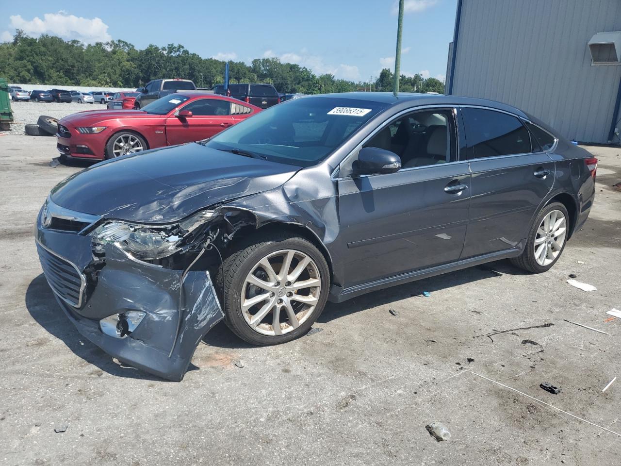 2013 Toyota Avalon Base for Sale in Apopka, FL - Front End