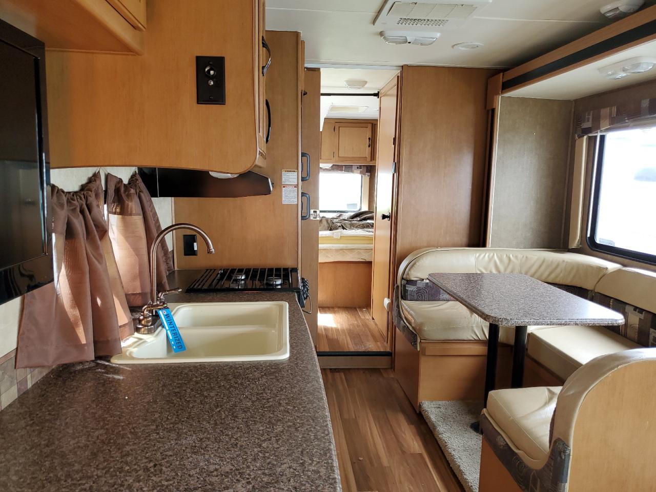 2014 Ford Econoline E450 Super Duty Cutaway Van VIN: 1FDXE4FSXDDA63973 Lot: 54600025