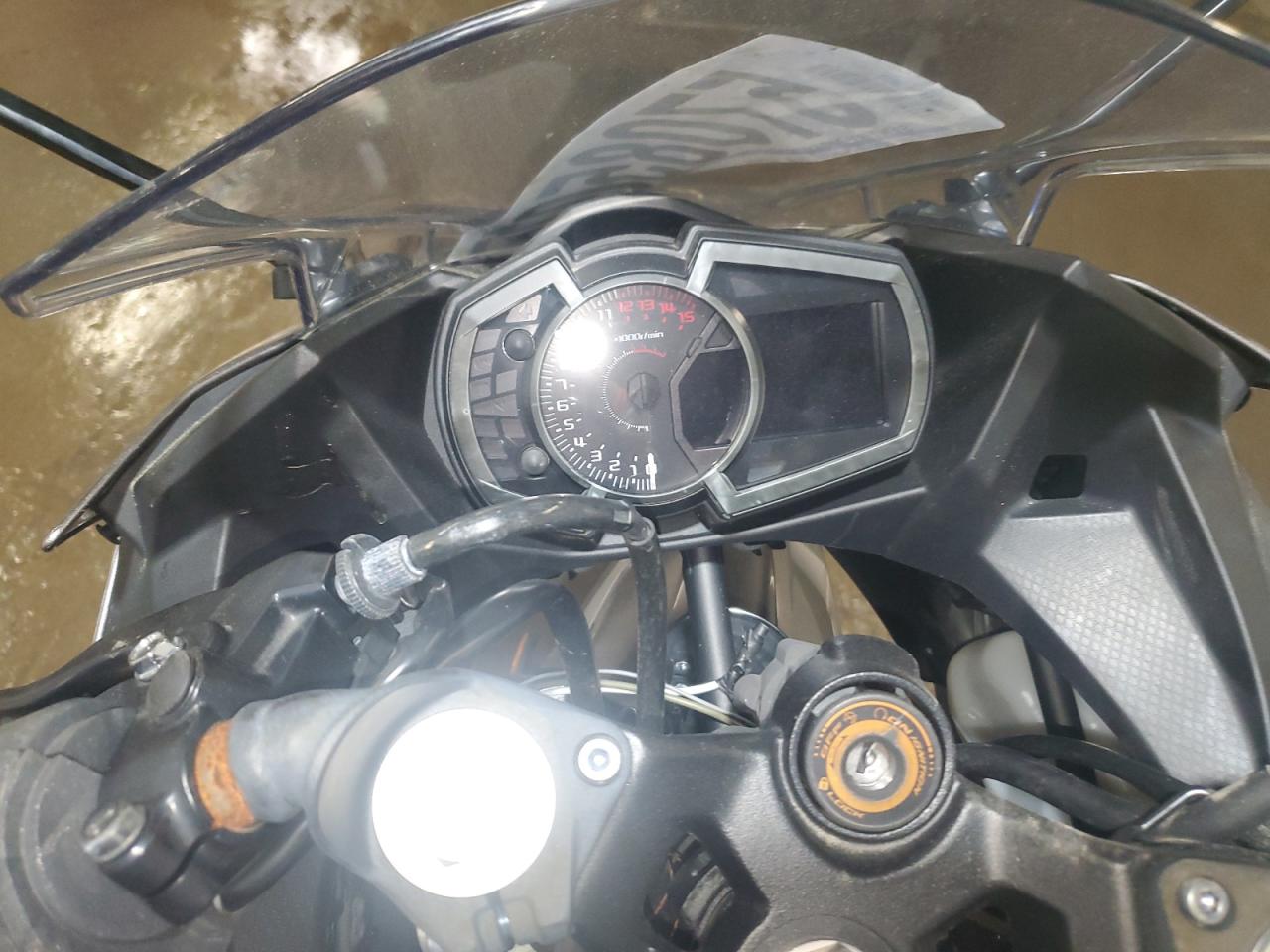 2021 Kawasaki Ex400 VIN: JKAEXKG17MDAB3959 Lot: 57085075