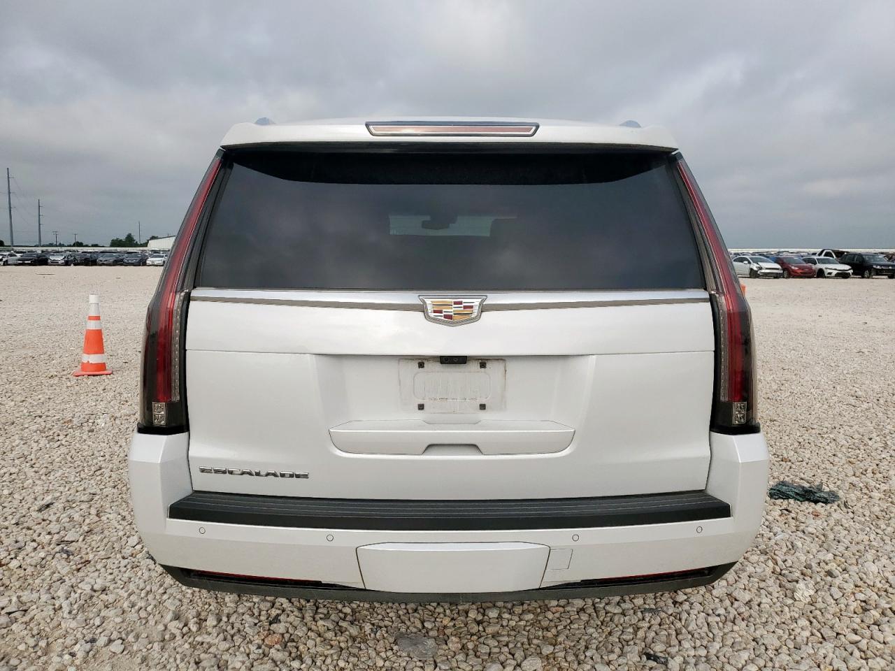 2019 Cadillac Escalade Platinum VIN: 1GYS4DKJ0KR136762 Lot: 56738215