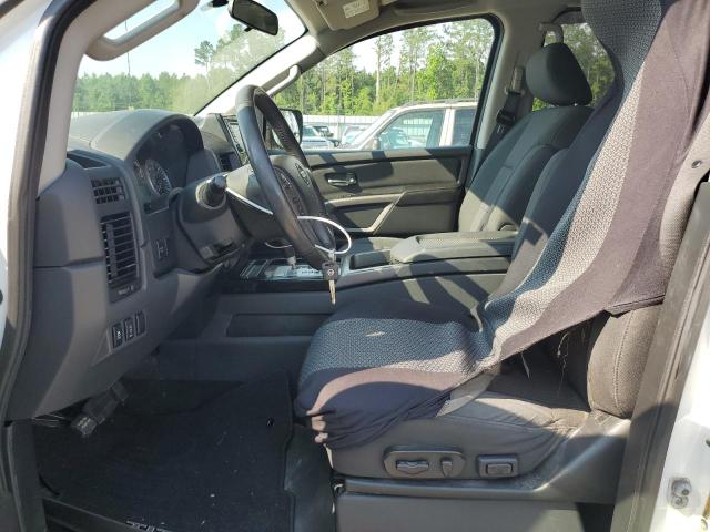  NISSAN TITAN 2015 Biały