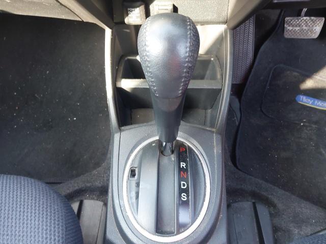 2014 HONDA JAZZ ES +