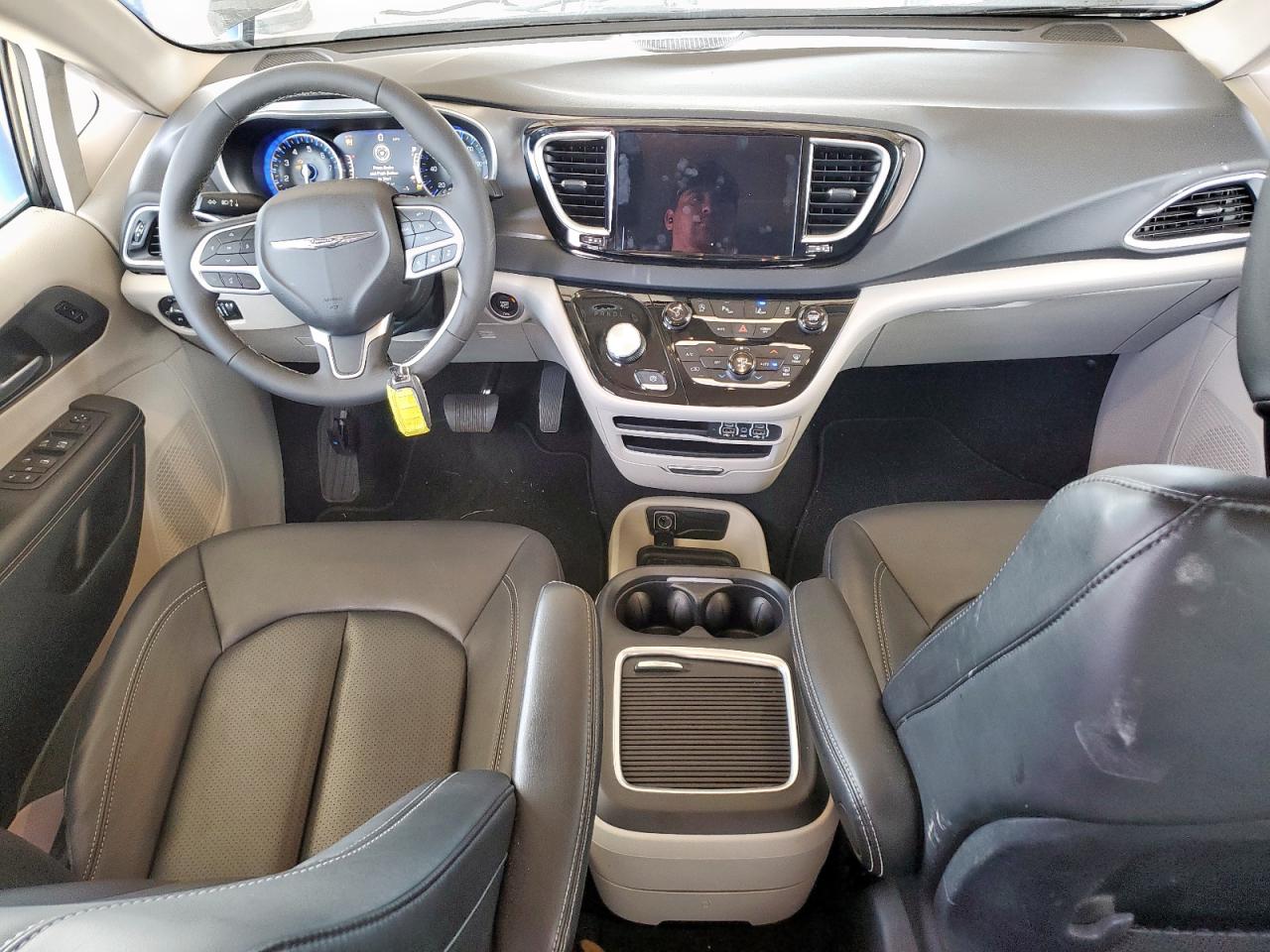 2024 Chrysler Pacifica Touring L VIN: 2C4RC1BG5RR128641 Lot: 57980565