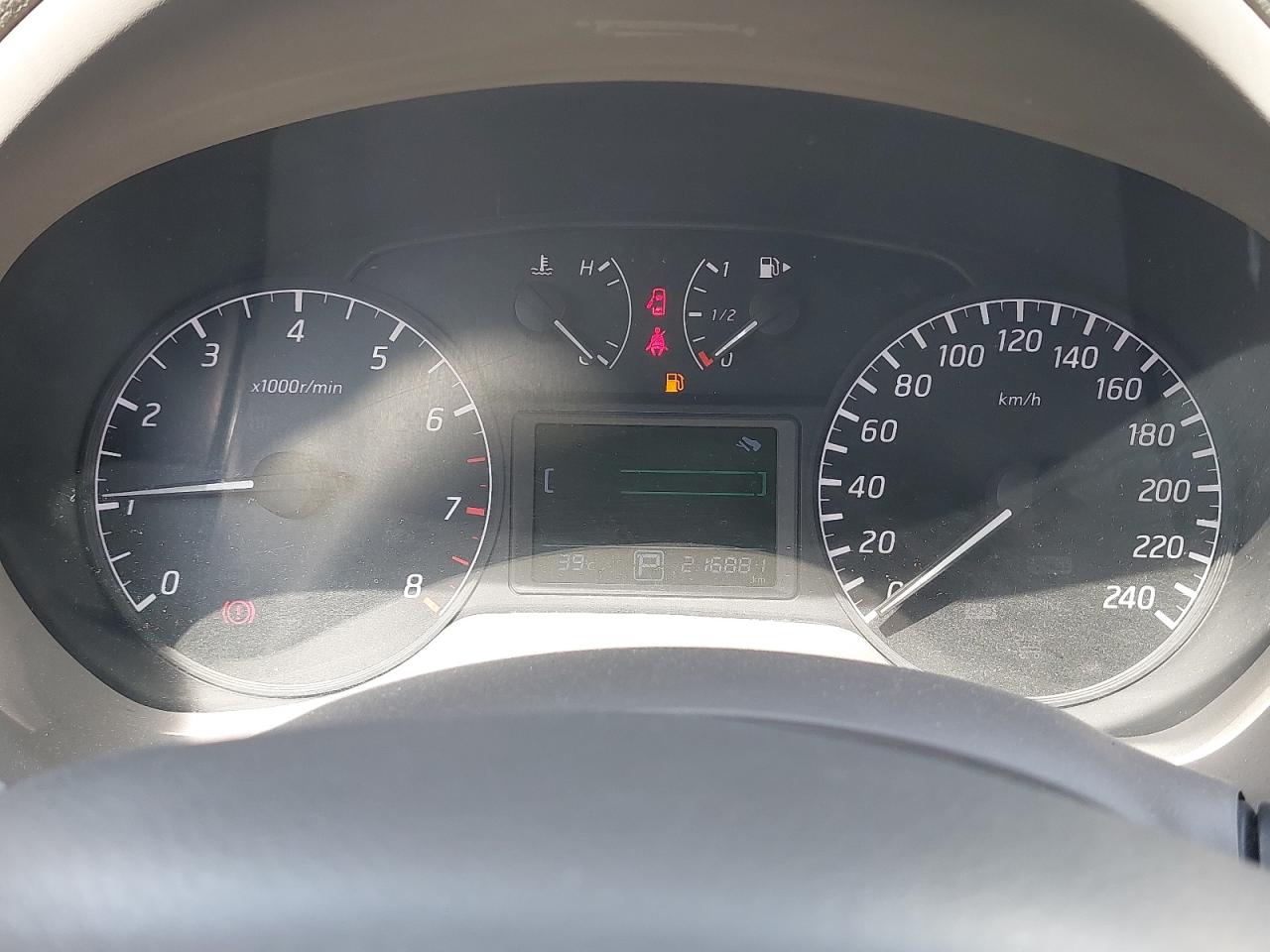 MNTBC2C91E6003380 - 2014 Nissan Tiida - #58643565