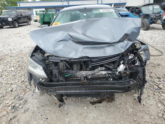  VOLKSWAGEN JETTA 2013 Серебристый