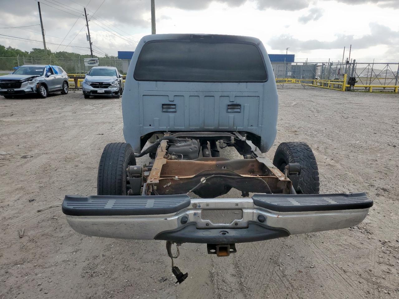 2000 Ford F250 Super Duty VIN: 1FTNX20F3YEE42030 Lot: 57121655