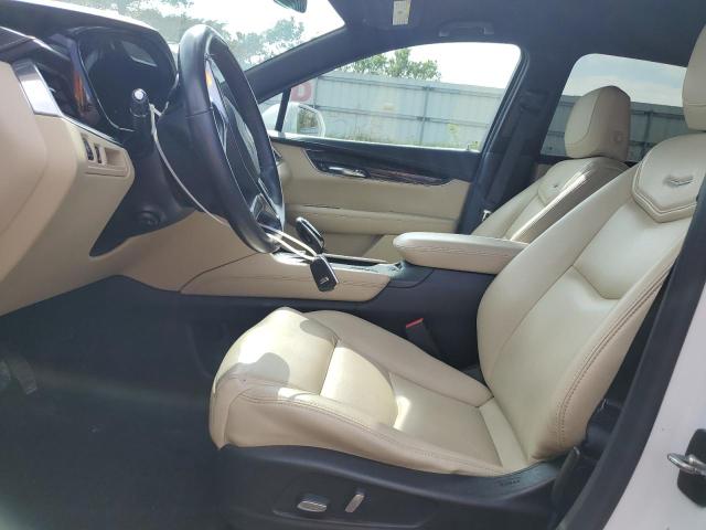 Parquets CADILLAC XT5 2017 Biały