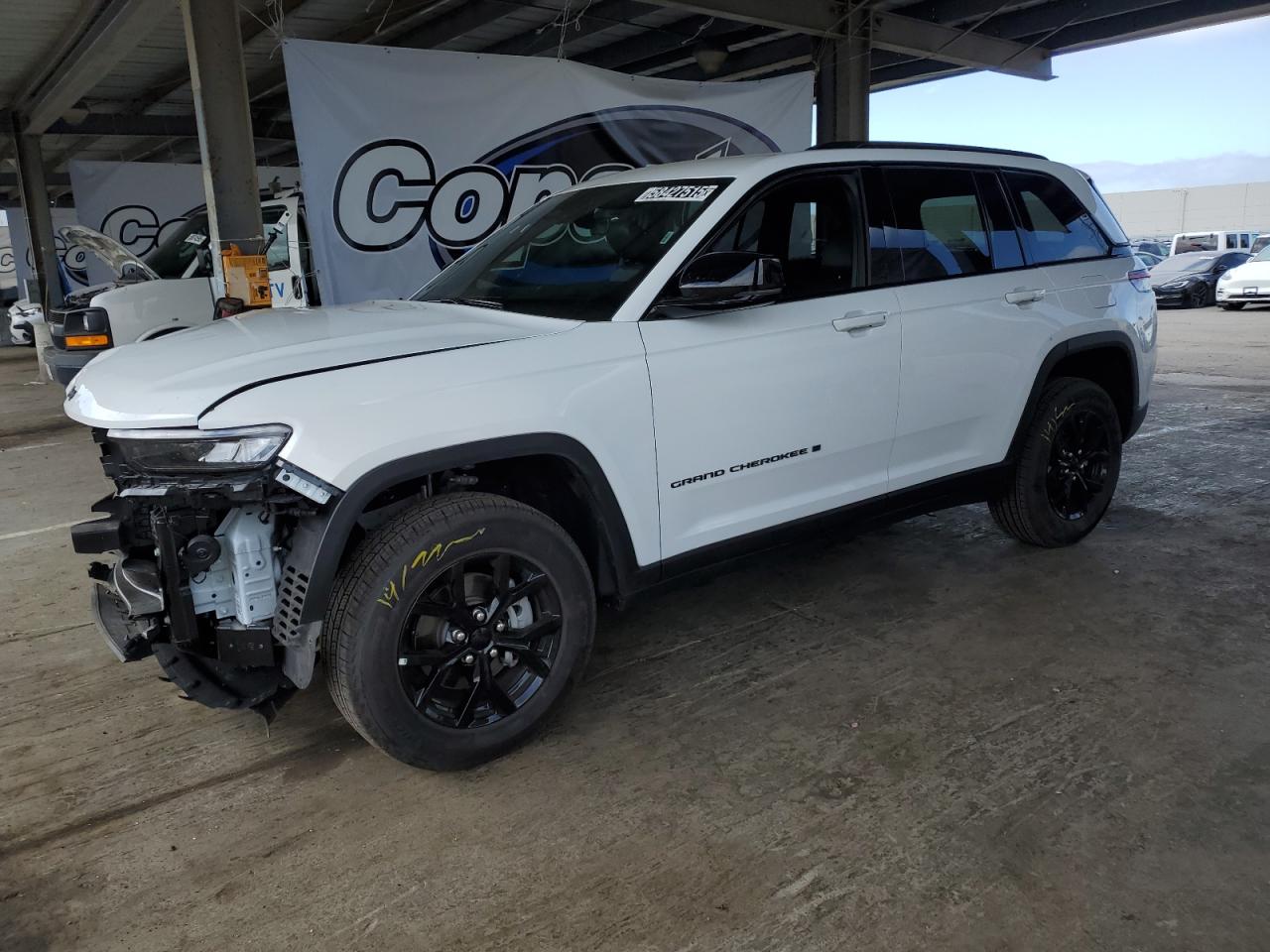 2025 Jeep Grand Cherokee Laredo for Sale in Hayward, CA - Front End