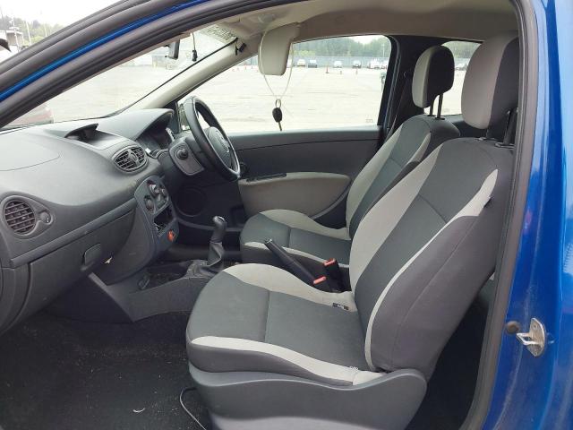 2011 RENAULT CLIO BIZU