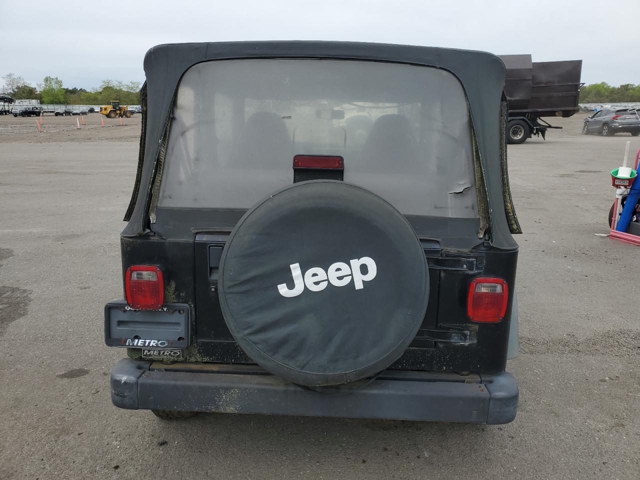 1999 Jeep Wrangler / Tj Sport VIN: 1J4FY19S2XP423722 Lot: 56098165
