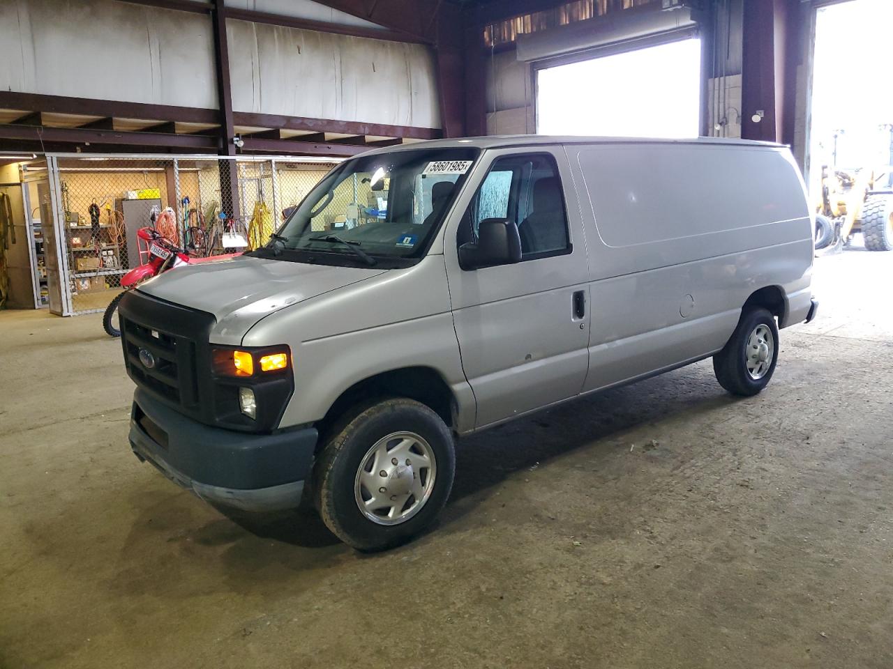 Windsor, NJ에서 판매 중인 2011 Ford Econoline E150 Van - Front End