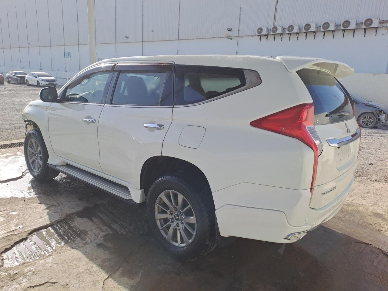 MMEMC71X1GH021879 - 2017 Mitsubishi Montero - #57001785