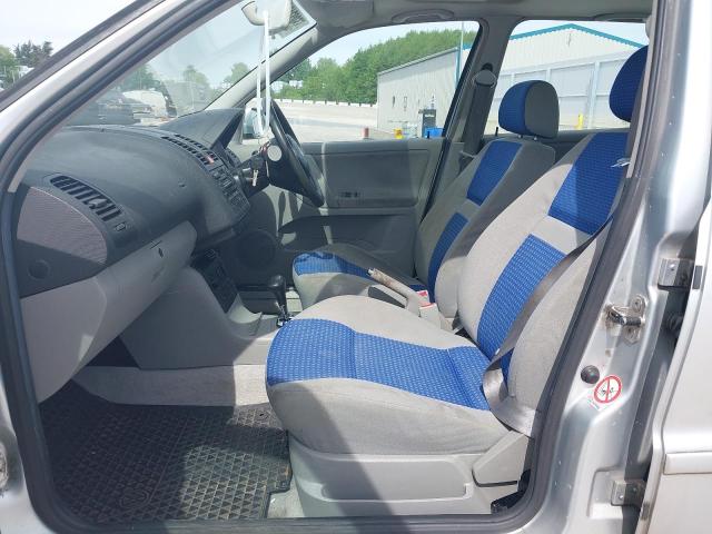 2001 VOLKSWAGEN POLO SE AU