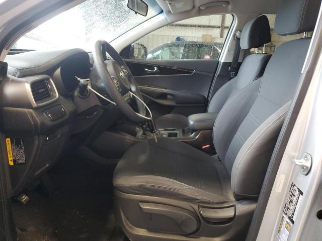  KIA SORENTO 2017 Серебристый