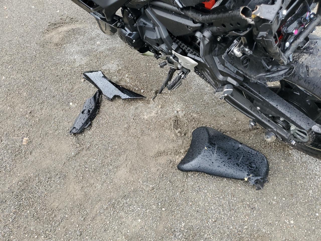 2024 Kawasaki Ex650 R VIN: ML5EXER11RDAC6390 Lot: 56518515