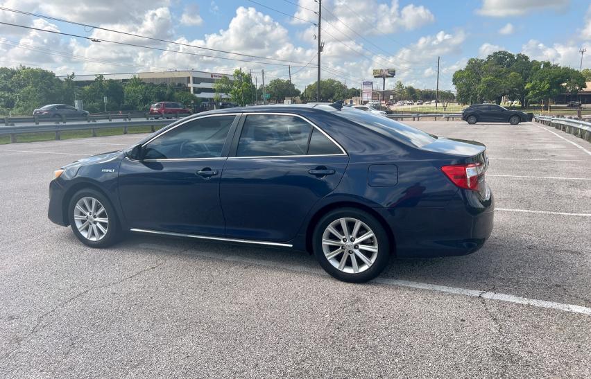 Sedans TOYOTA CAMRY 2014 Blue