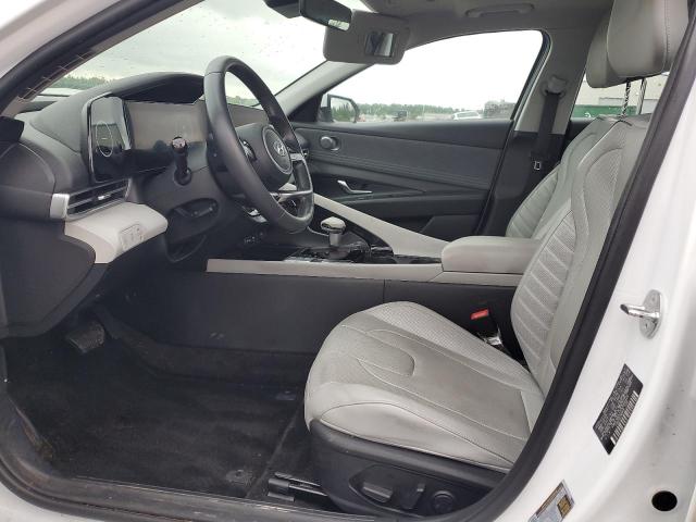  HYUNDAI ELANTRA 2023 Белый