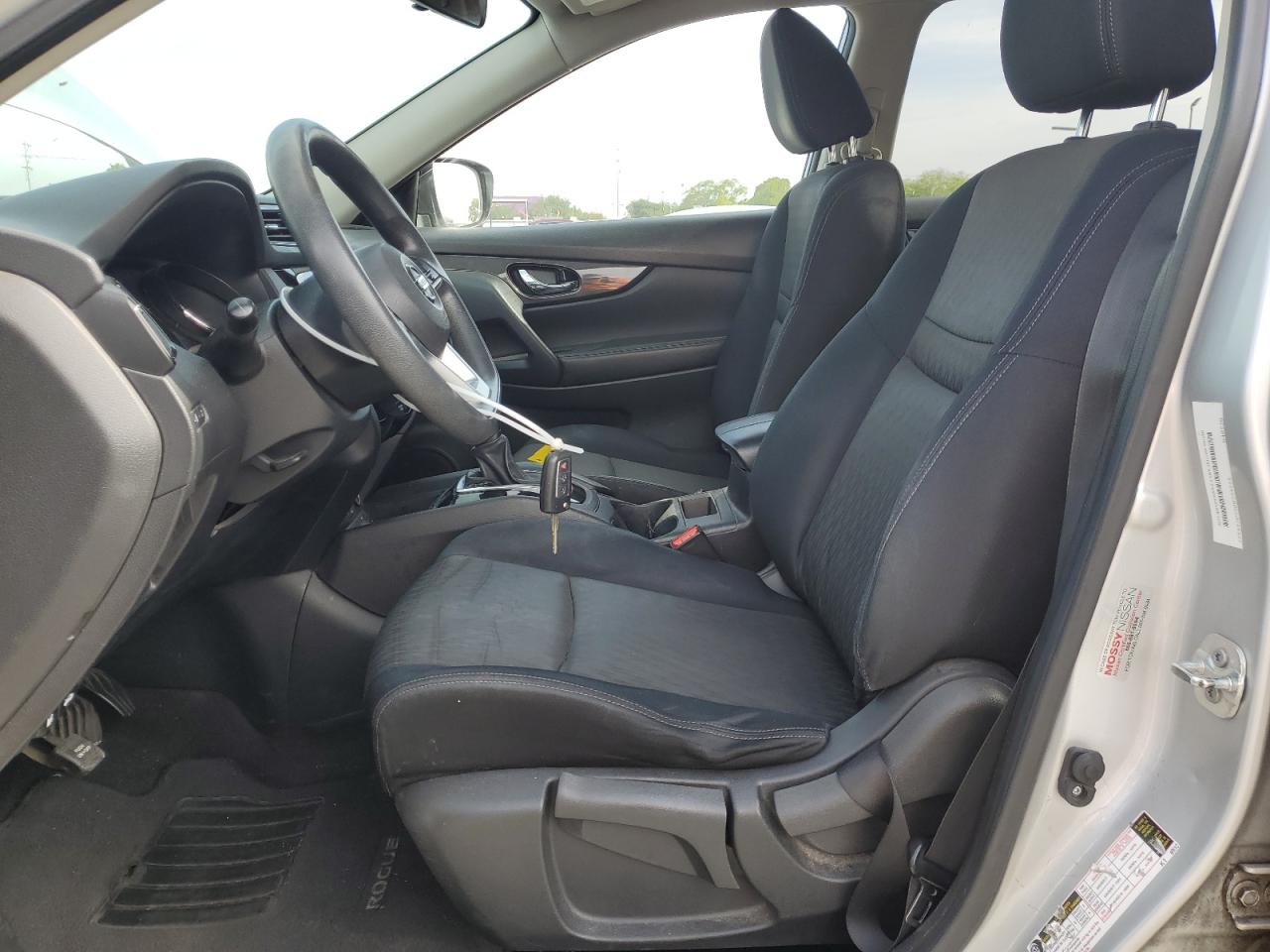 2017 Nissan Rogue S VIN: JN8AT2MT0HW394558 Lot: 56599365