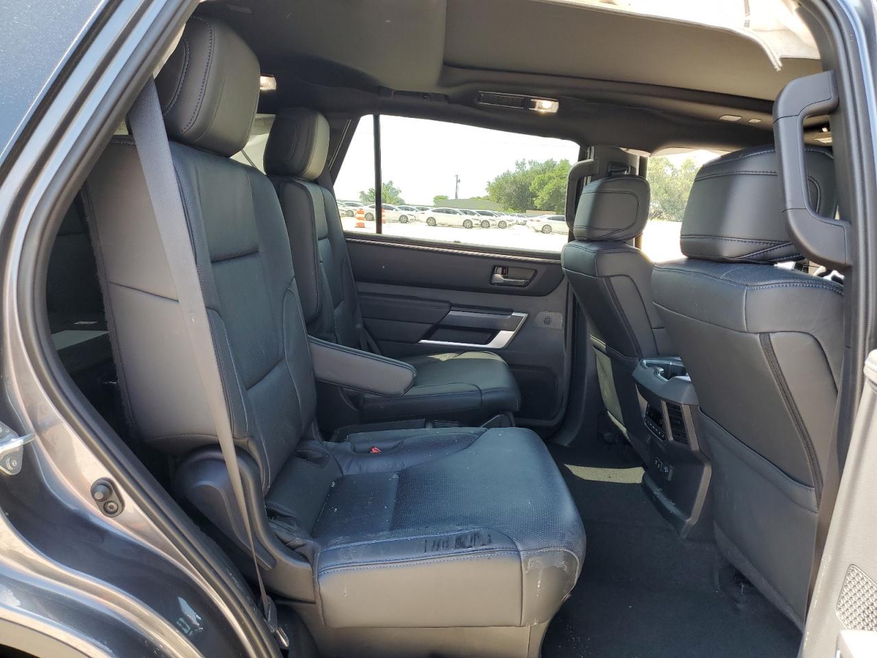 2024 Toyota Sequoia Sr5 VIN: 7SVAAABA2RX041026 Lot: 56734925