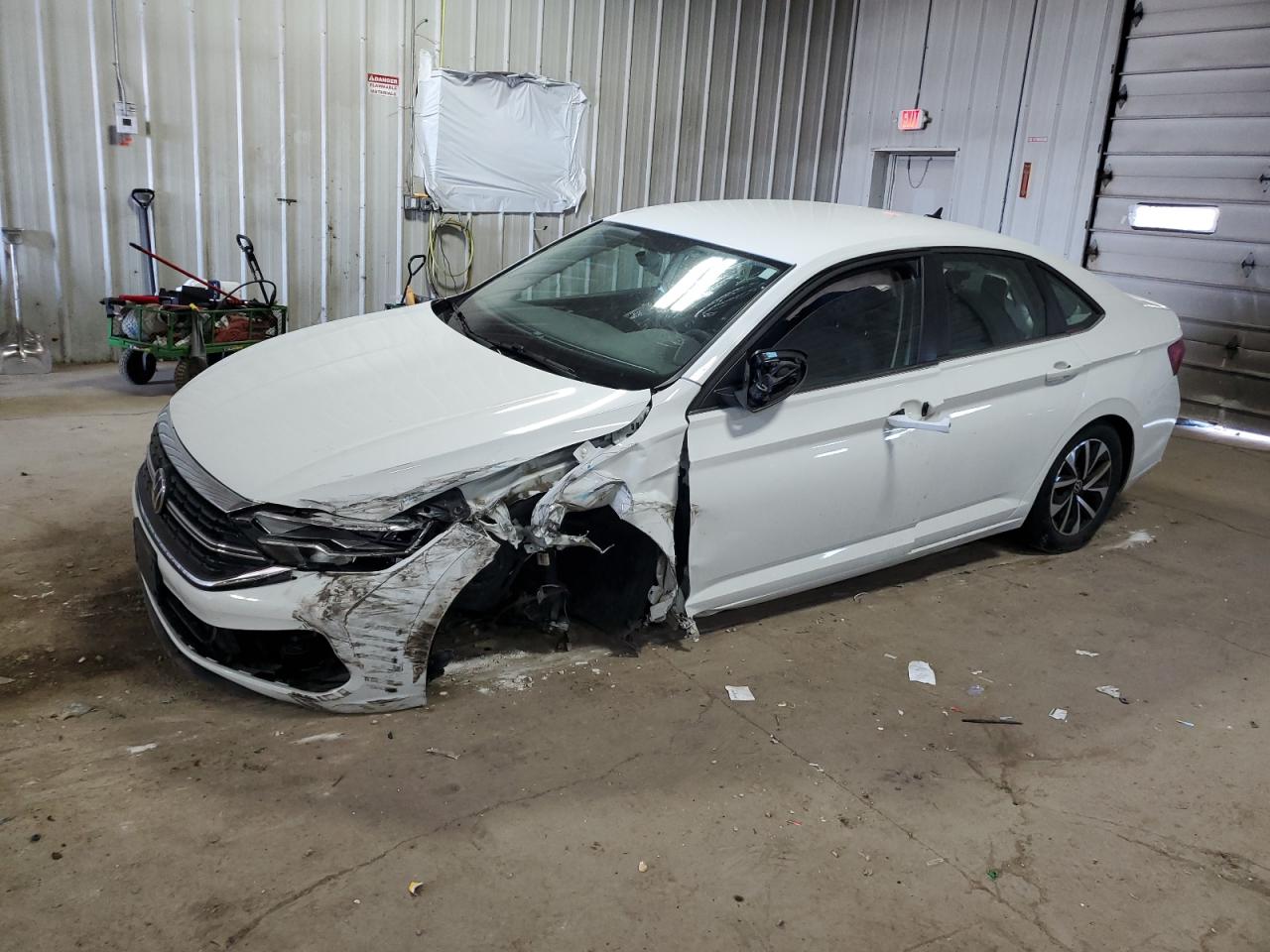 3VWCM7BU5NM025391 VOLKSWAGEN JETTA Photo 1