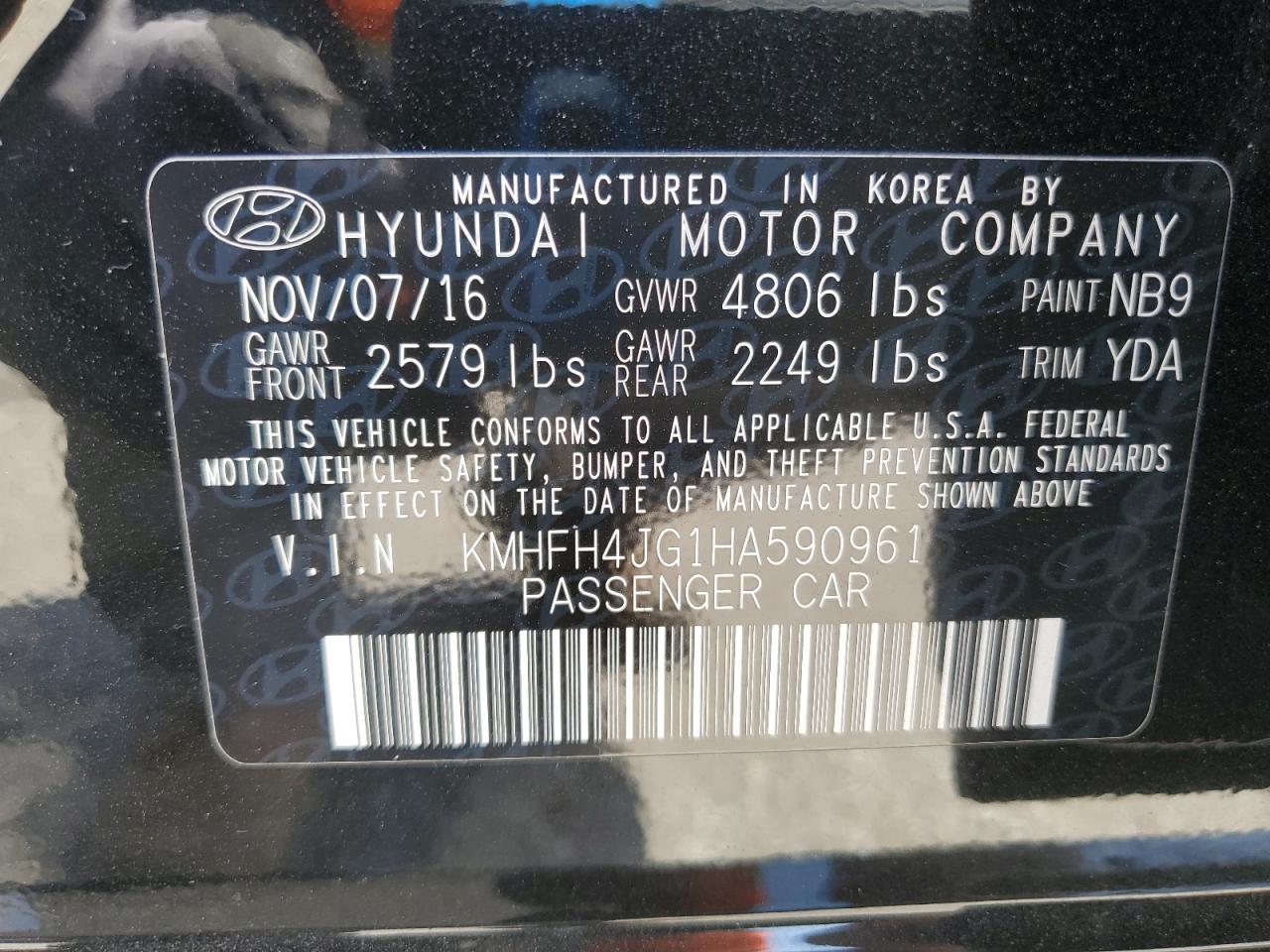 2017 Hyundai Azera Limited VIN: KMHFH4JG1HA590961 Lot: 57358035