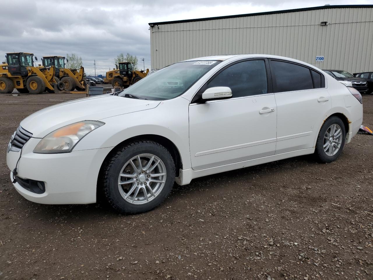 Rocky View County, AB에서 판매 중인 2007 Nissan Altima 3.5Se - Rear End