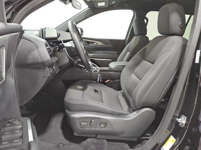  CHEVROLET TRAVERSE 2024 Чорний