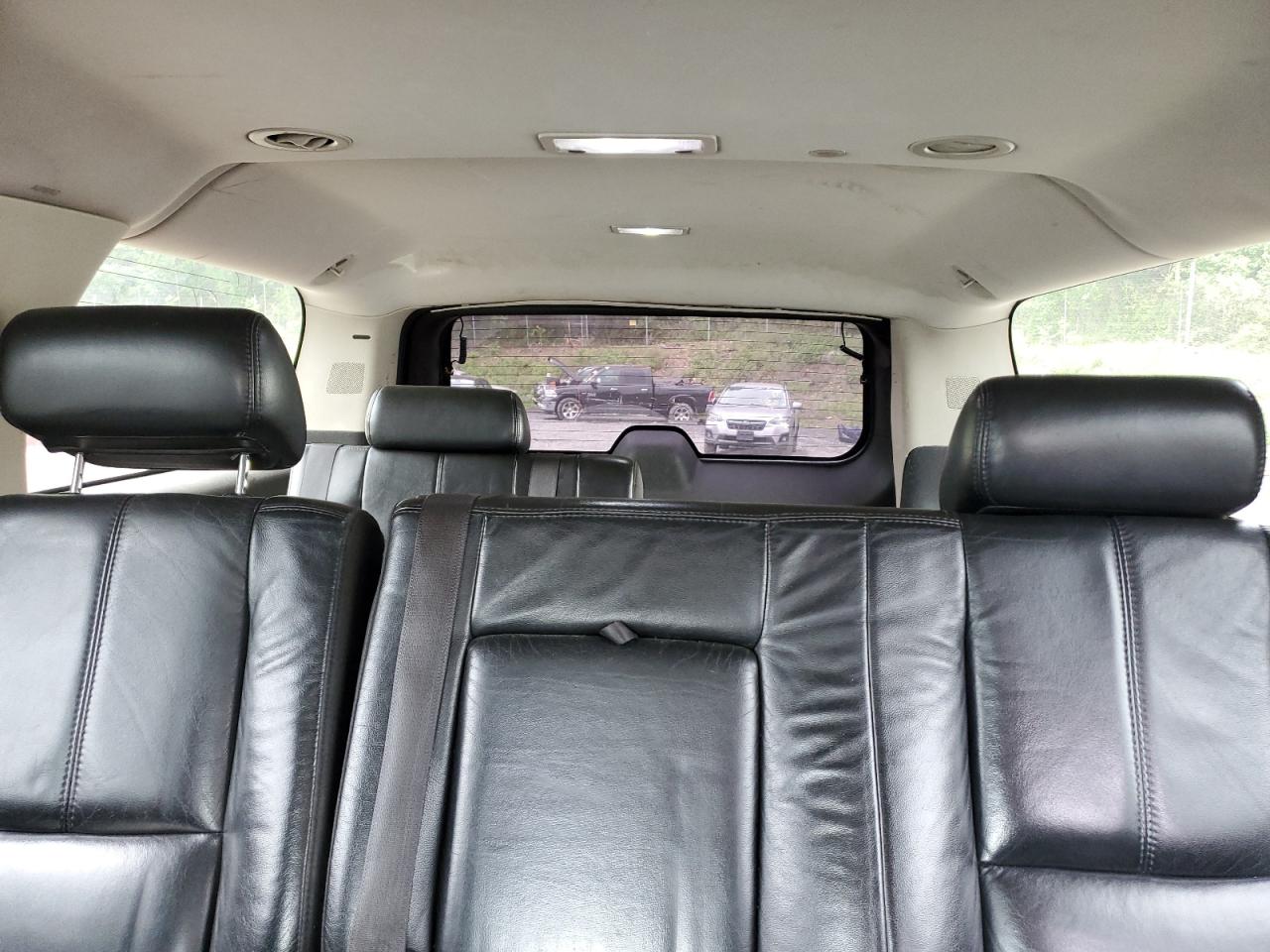 2008 GMC Yukon Xl Denali VIN: 1GKFK66848J142477 Lot: 56840135