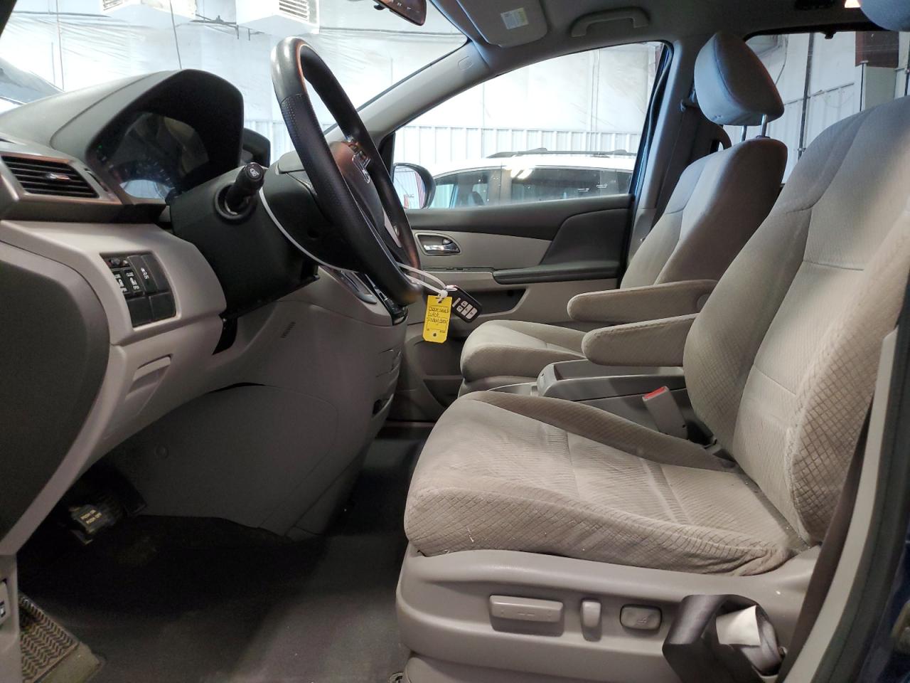 2016 Honda Odyssey Se VIN: 5FNRL5H31GB107273 Lot: 57213285
