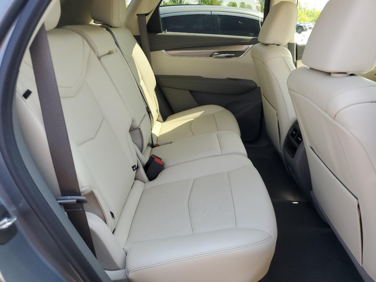 2022 Cadillac Xt5 Premium Luxury VIN: 1GYKNDR44NZ130545 Lot: 57099435