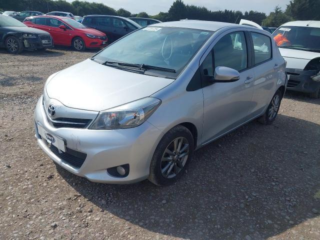 TOYOTA YARIS ICON 2014