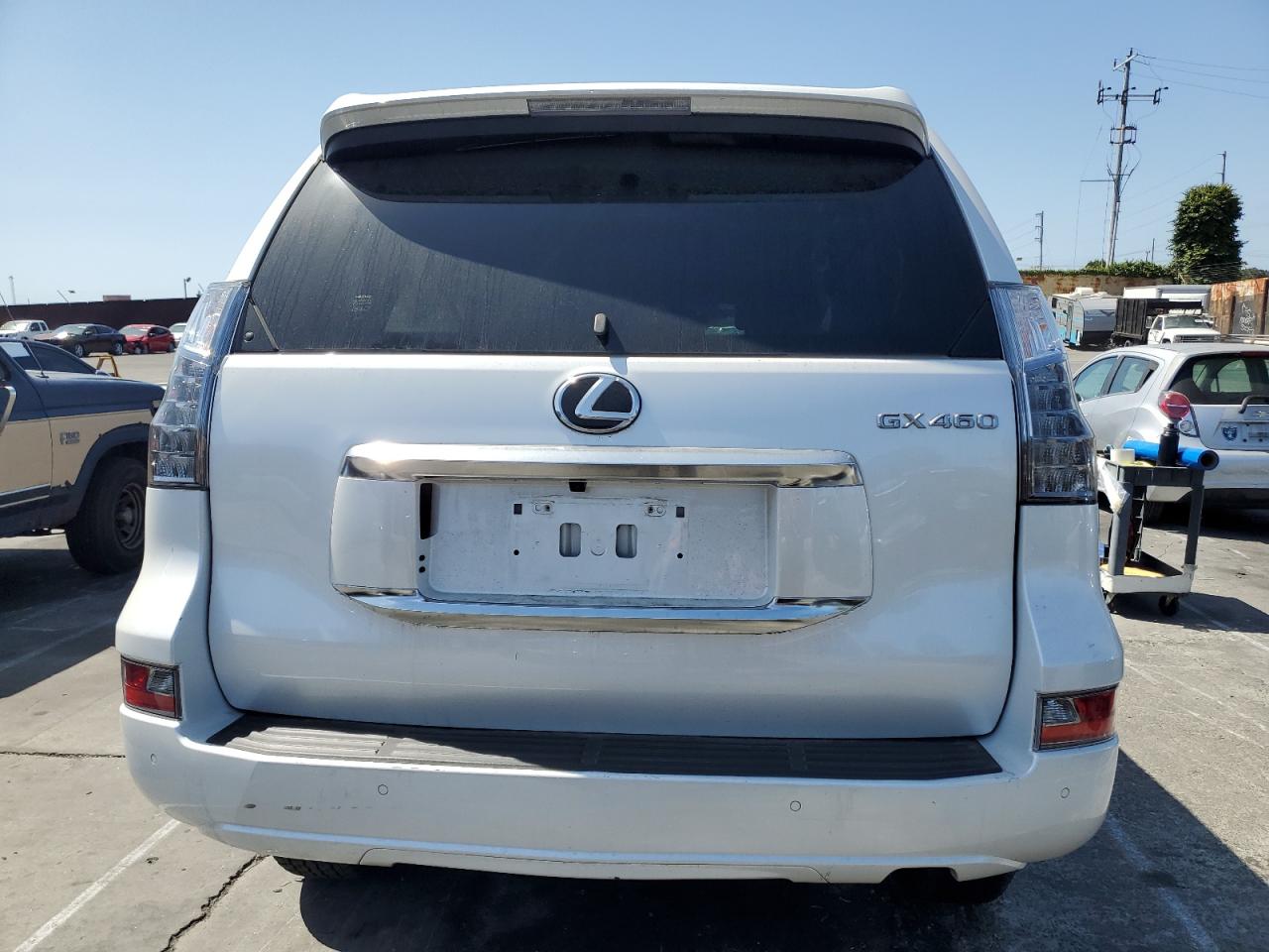 2023 Lexus Gx 460 VIN: JTJAM7BX2P5366015 Lot: 57270605