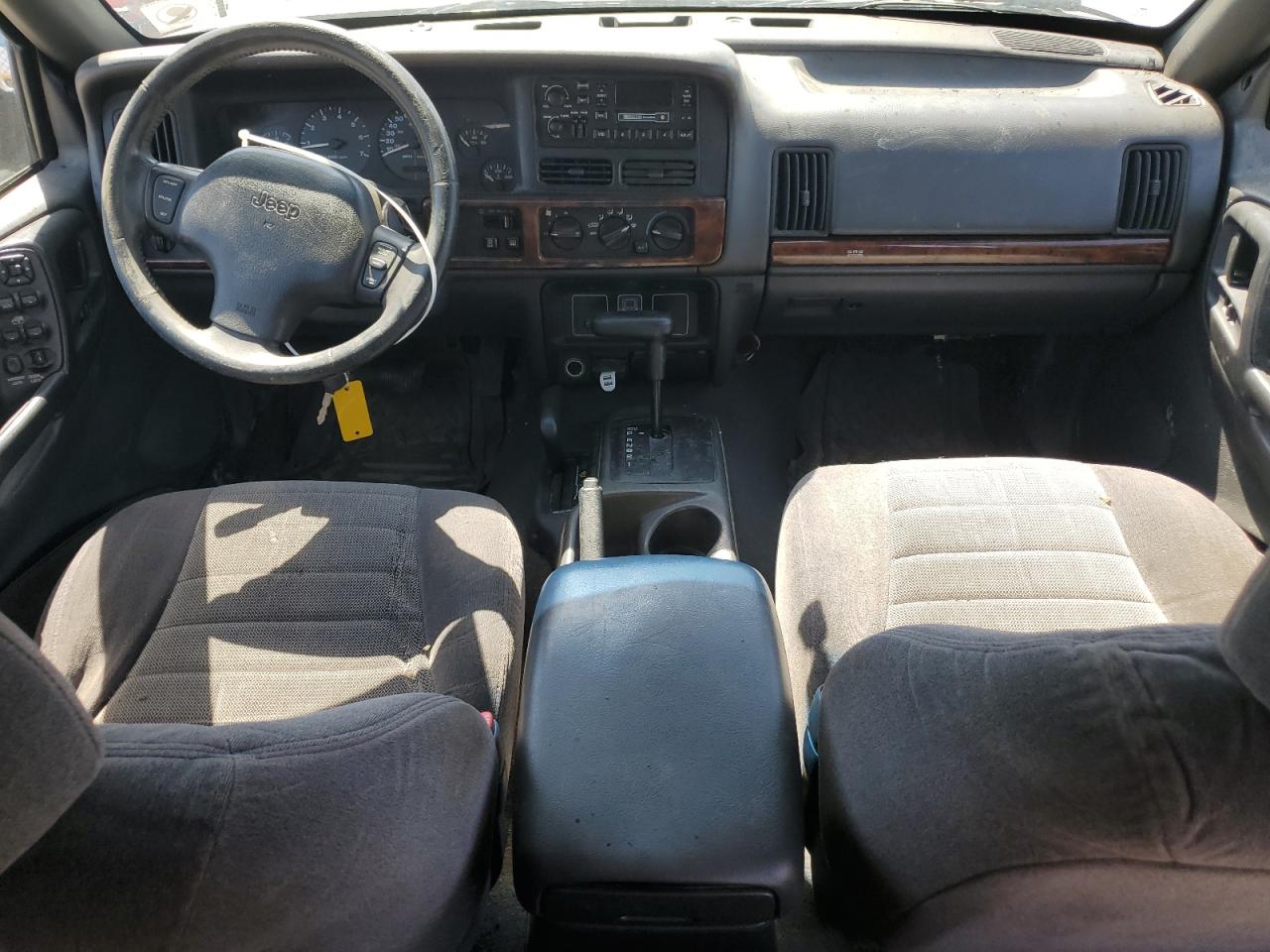 1997 Jeep Grand Cherokee Laredo VIN: 1J4GZ58S3WC182883 Lot: 58576105