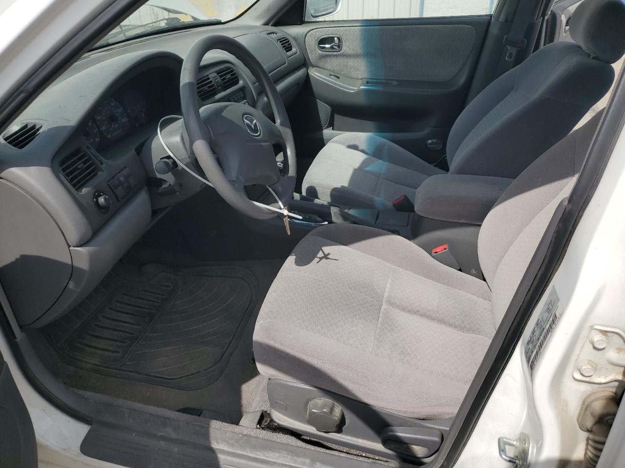 2000 Mazda 626 Es VIN: 1YVGF22C3Y5165341 Lot: 56575075