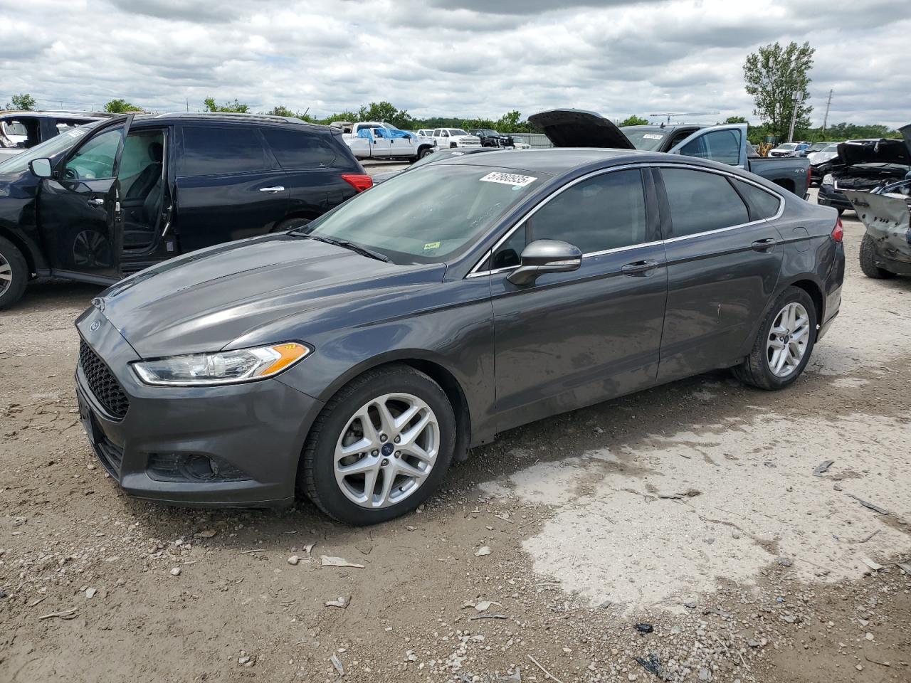 2015 Ford Fusion Se للبيع في Kansas City، KS - Minor Dent/Scratches