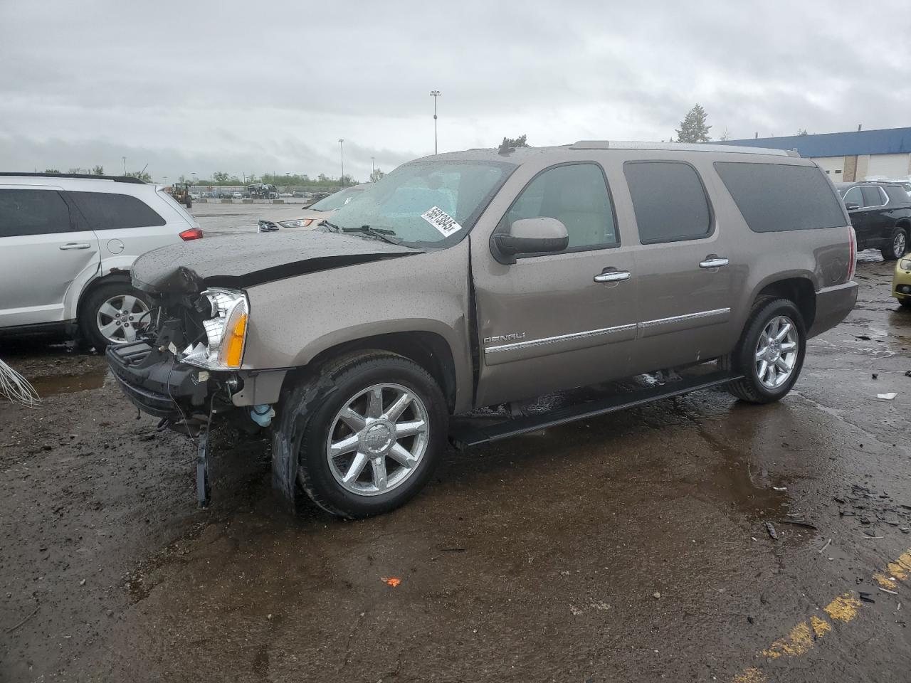 2014 Gmc Yukon Xl Denali for Sale in Woodhaven, MI - Front End