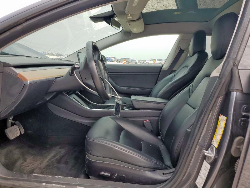  TESLA MODEL 3 2019 Серый