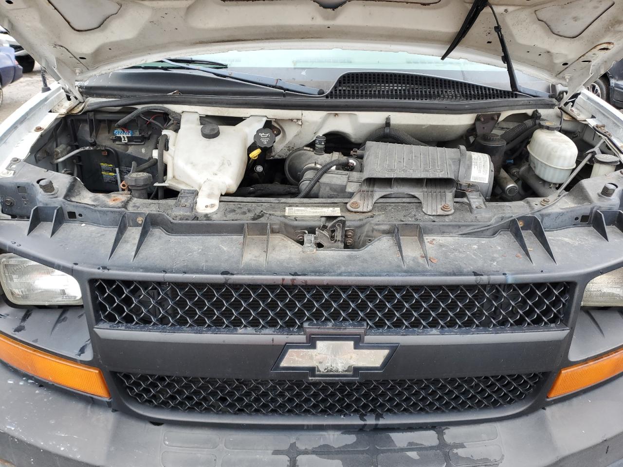 2004 Chevrolet Express G3500 VIN: 1GCHG35UX4115858 Lot: 57835565