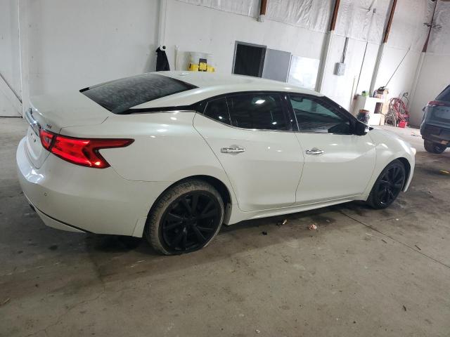 Sedans NISSAN MAXIMA 2017 White