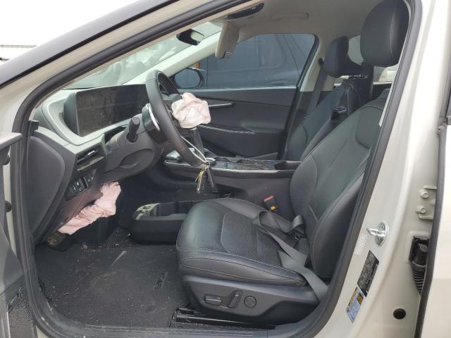  KIA EV6 LIGHT 2022 Кремовый