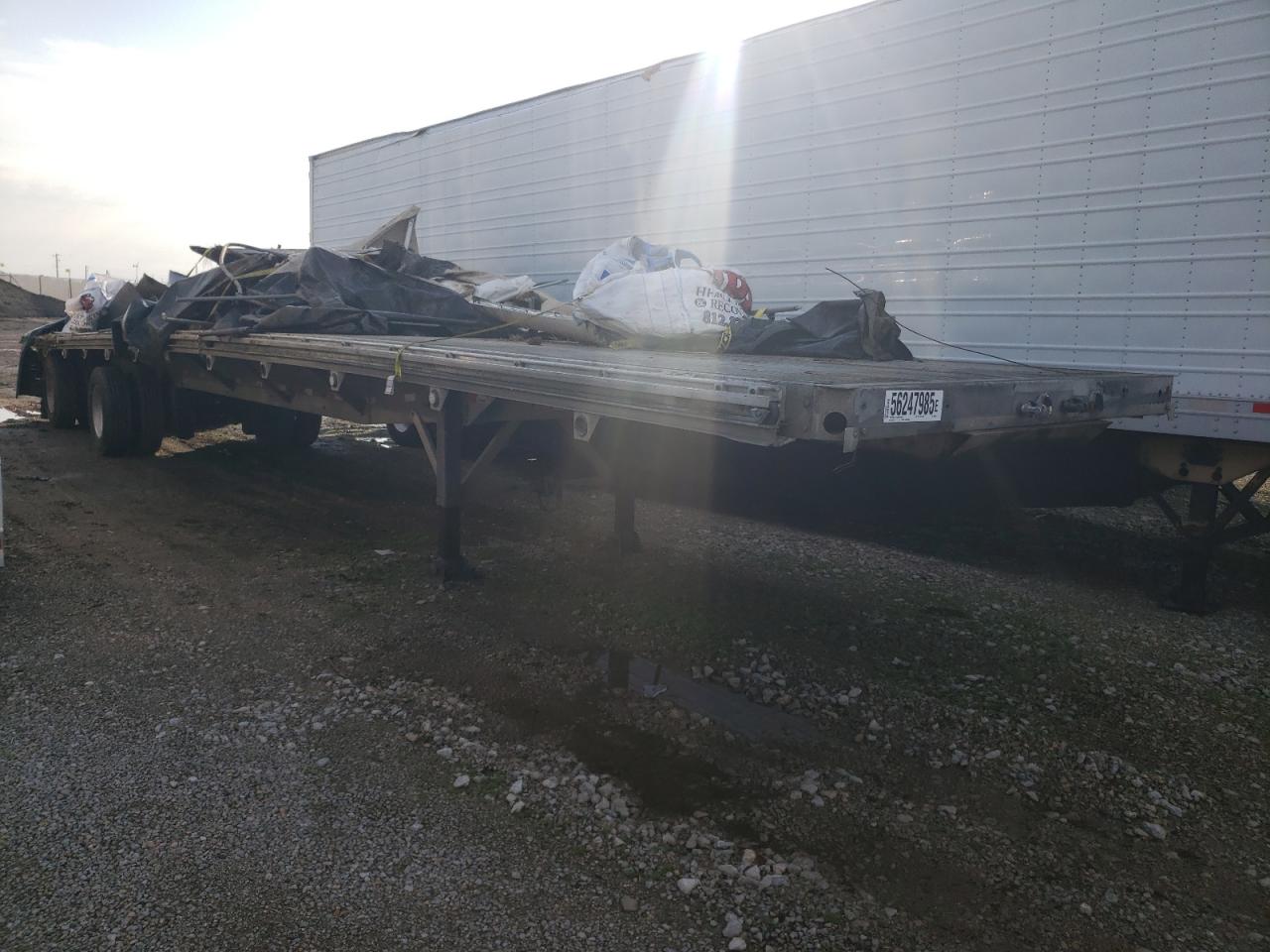 2004 Reitnouer Flatbed Trailer იყიდება Cicero-ში, IN - Rollover