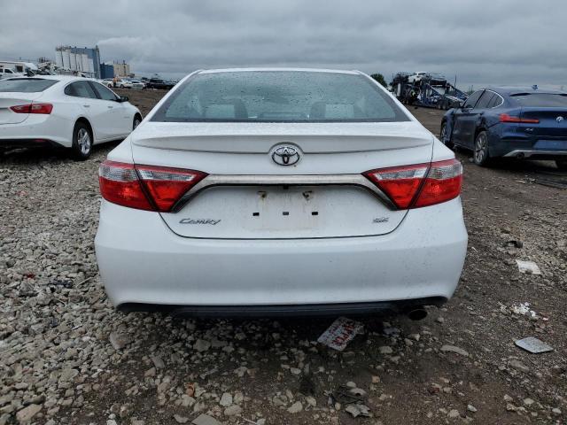  TOYOTA CAMRY 2016 Белы