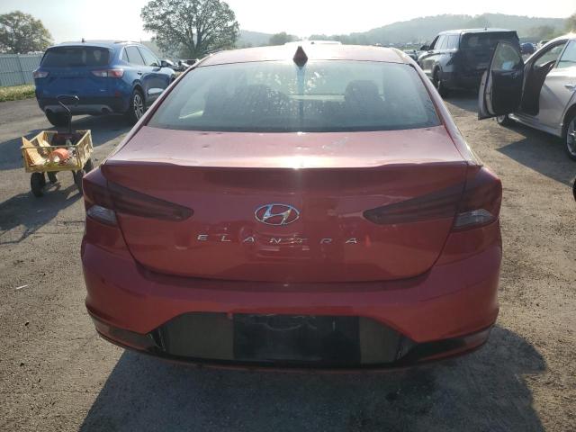  HYUNDAI ELANTRA 2020 Червоний