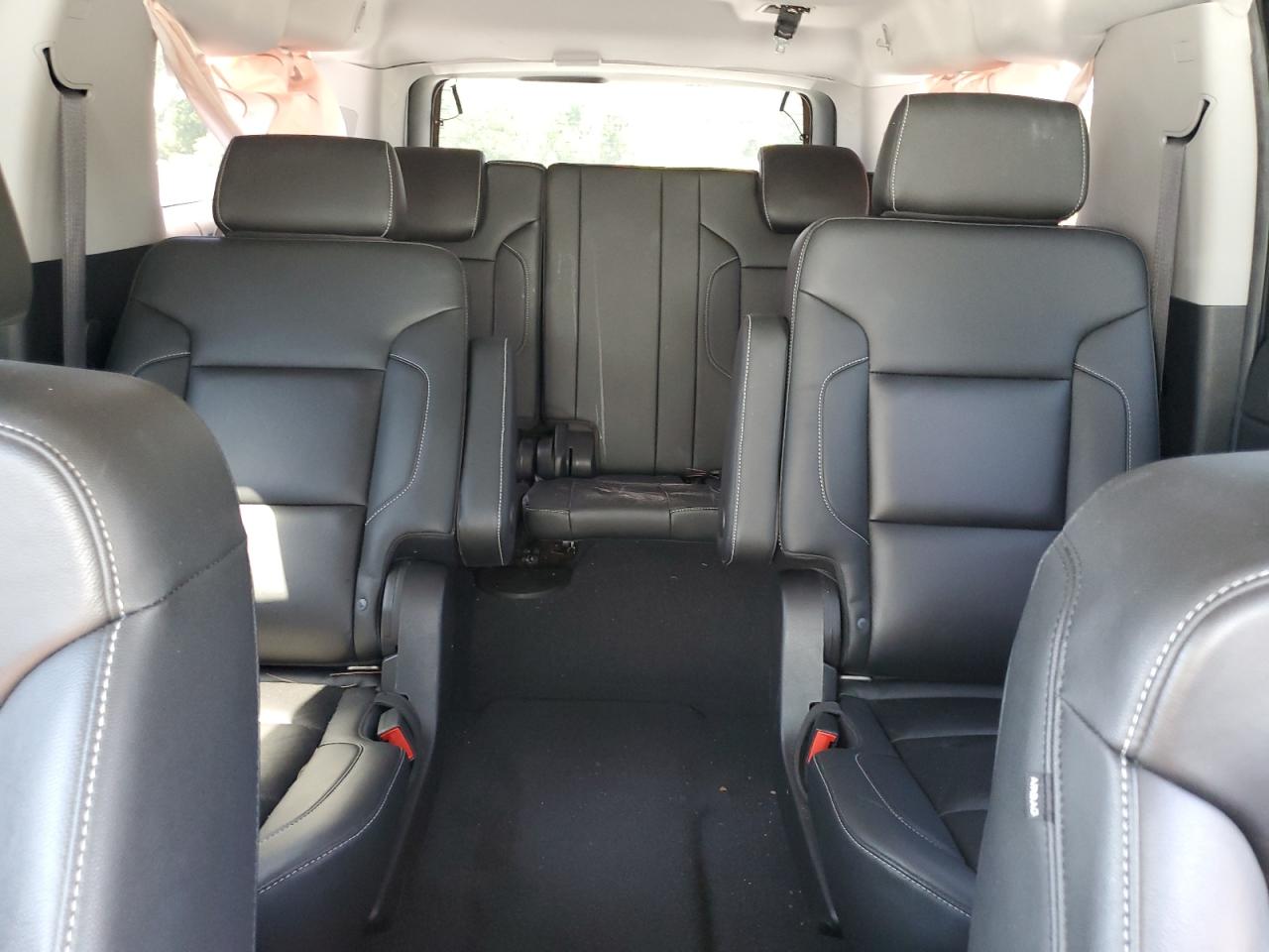 2019 Chevrolet Suburban K1500 Lt VIN: 1GNSKHKC3KR387903 Lot: 57580805