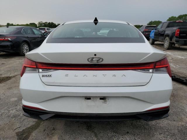  HYUNDAI ELANTRA 2022 Белы