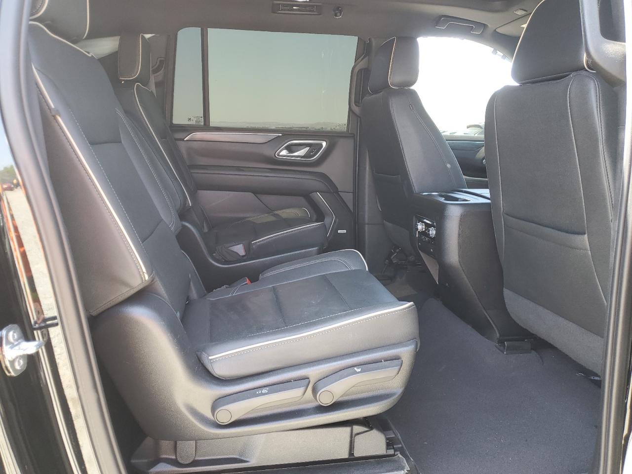 2023 GMC Yukon Xl K1500 Slt VIN: 1GKS2GKD3PR240214 Lot: 57034605