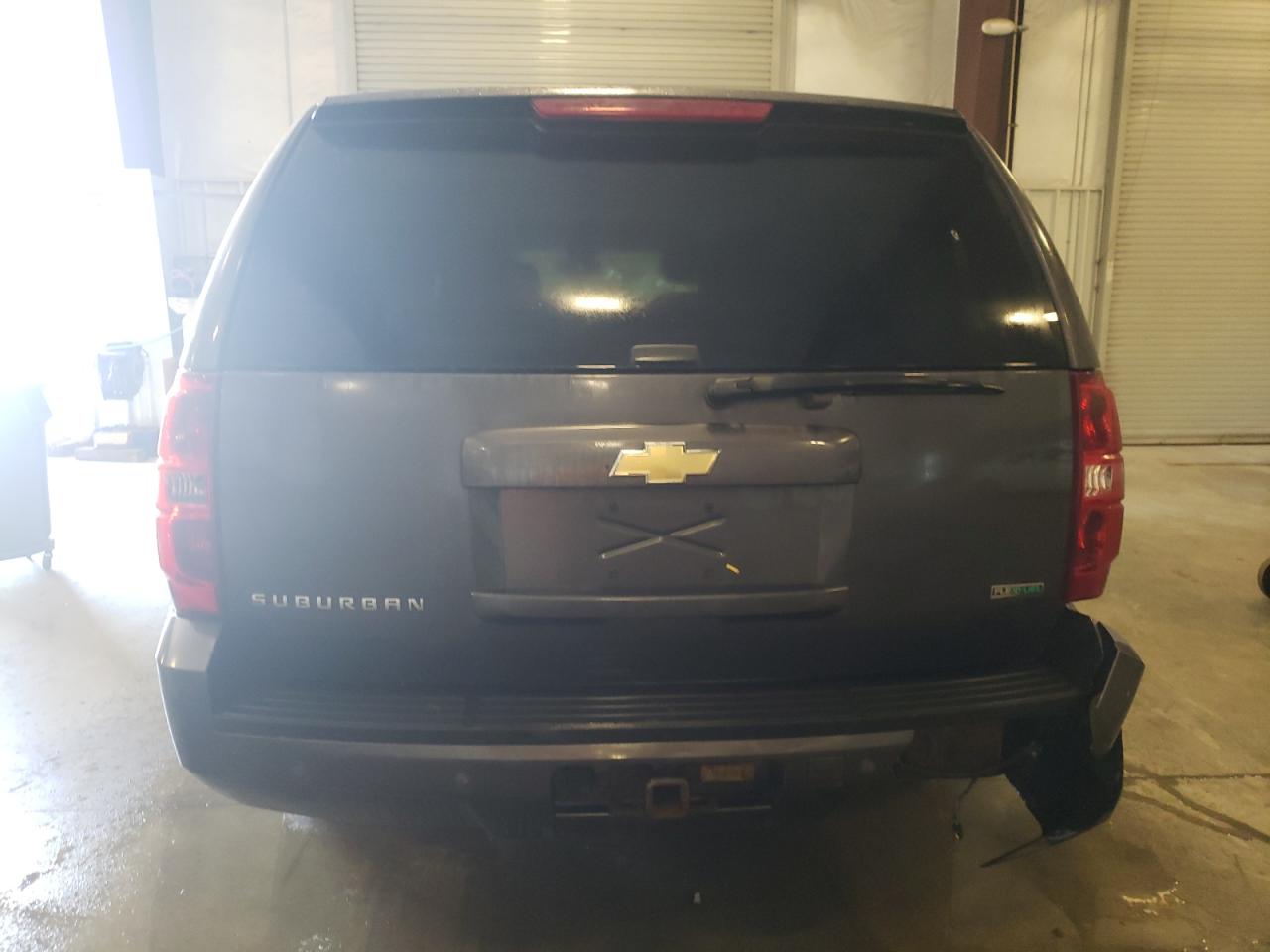 2011 Chevrolet Suburban K1500 Lt VIN: 1GNSKJE32BR320339 Lot: 57060555