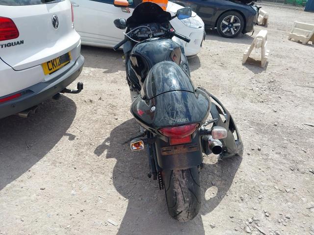 2002 SUZUKI GSX 1300 R