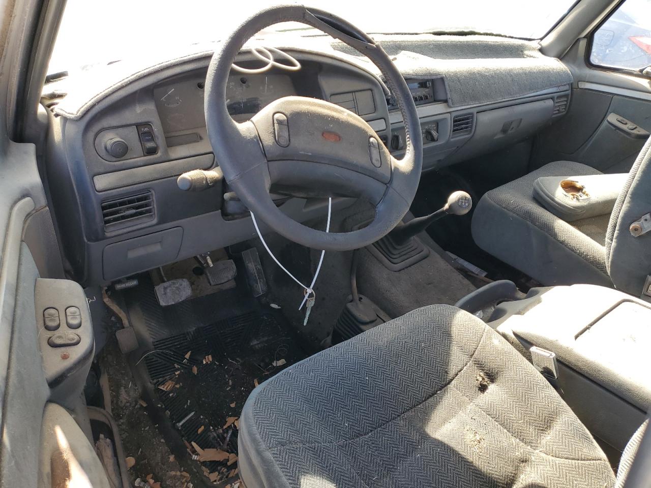 1992 Ford F250 VIN: 1FTHX26G7NKA09689 Lot: 55904895