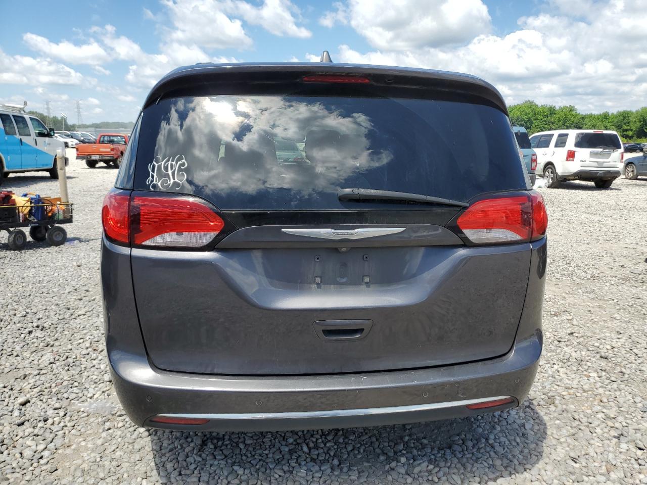 2017 Chrysler Pacifica Touring L VIN: 2C4RC1BG5HR583553 Lot: 58952205